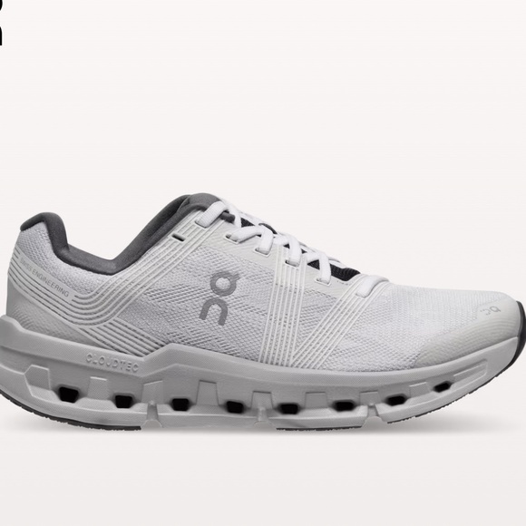 EUC on running Cloudgo Sneakers in White|Glacier - Picture 1 of 13